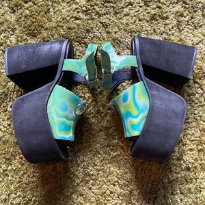 TRIPPY TRUTH BE TOLD PLATFORM SANDALS (Dollskill) [SOLDOUT]